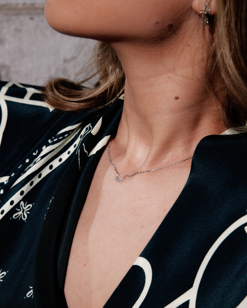 Confidence Necklace in 9K Gold with White Diamonds - White Gold