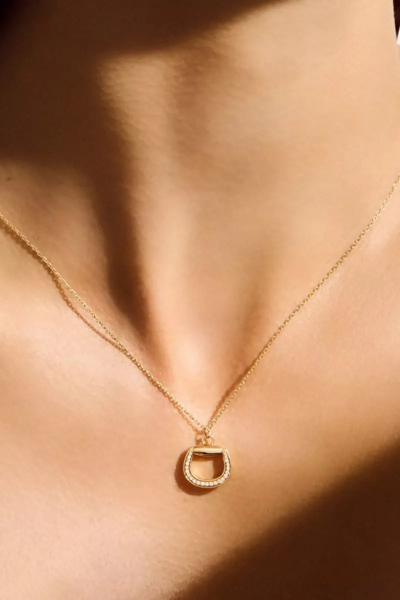 Connection Necklace in 18K Gold with White Diamonds - Yellow Gold