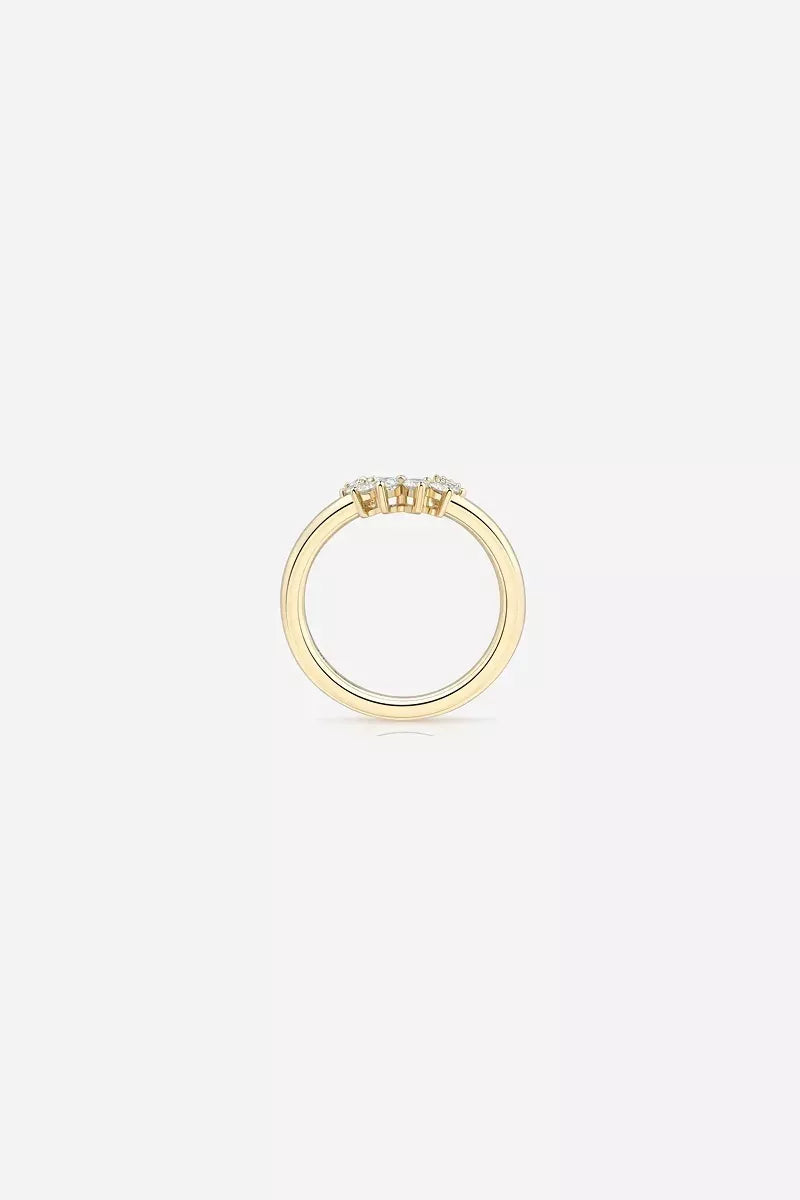 Confidence Ring in 9K Gold with White Diamonds - Yellow Gold