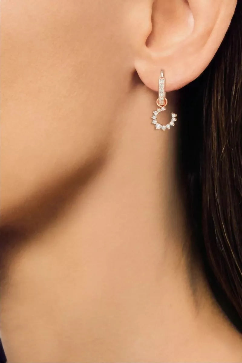 Confidence Hoop Earrings in 9K Gold with White Diamonds - Pink Gold