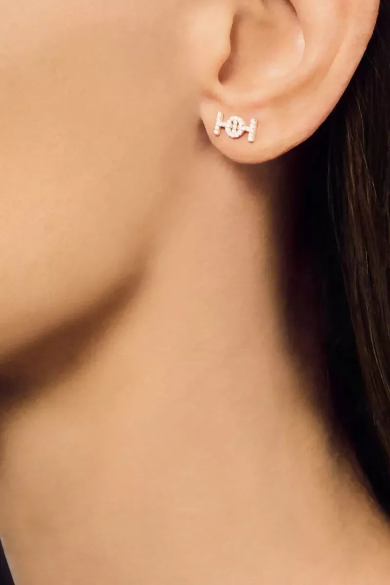 Challenge Studs in 18K Gold with White Diamonds - Yellow Gold